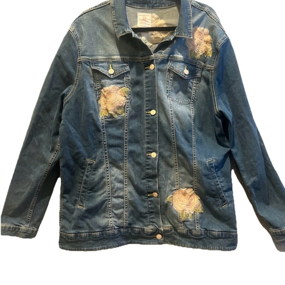 LuLaRoe Jackets & Blazers - LuLaRoe Blue Denim Jacket with Cream/light Pink Rose Embroidery size 3X EUC